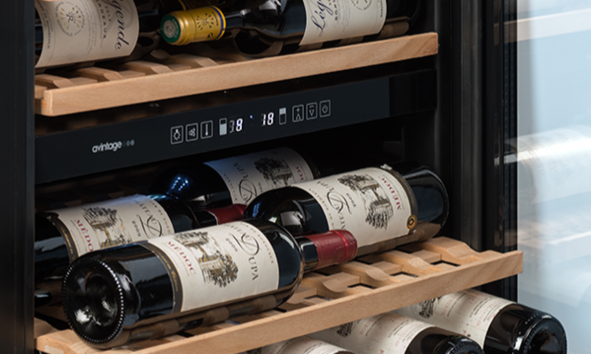 LA CAVE A VIN DE SERVICE ENCASTREE : AVINTAGE
