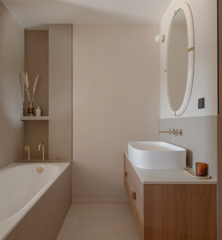 Longtemps cantonnée à son rôle utilitaire, la salle de bains s'émancipe et dévoile tout son potentiel déco.